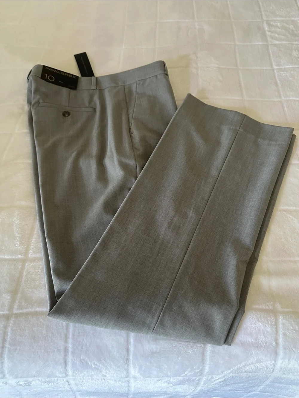Banana Republic lightweight wool Grey Logan Dress Pants 10 NWT